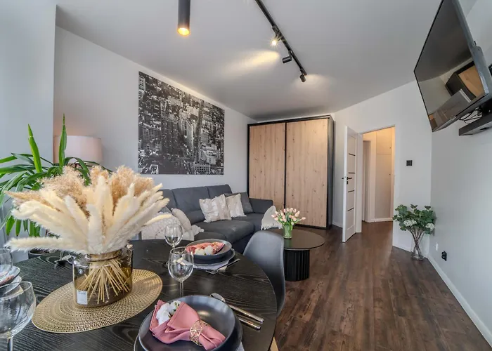 New Large Modern - Center - 60m2 - Lift - Parking Wrocław