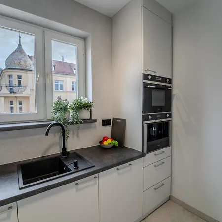 Apartament New Large Modern - Center - 60m2 - Lift - Parking *